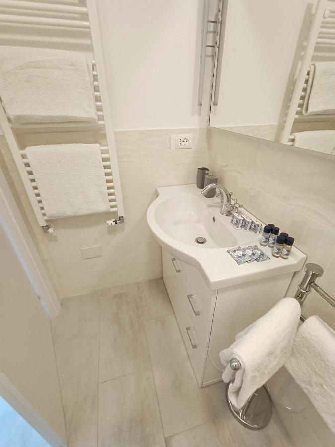La Terrazza Sull'Appia By Hostand Apartment Rome Exterior photo