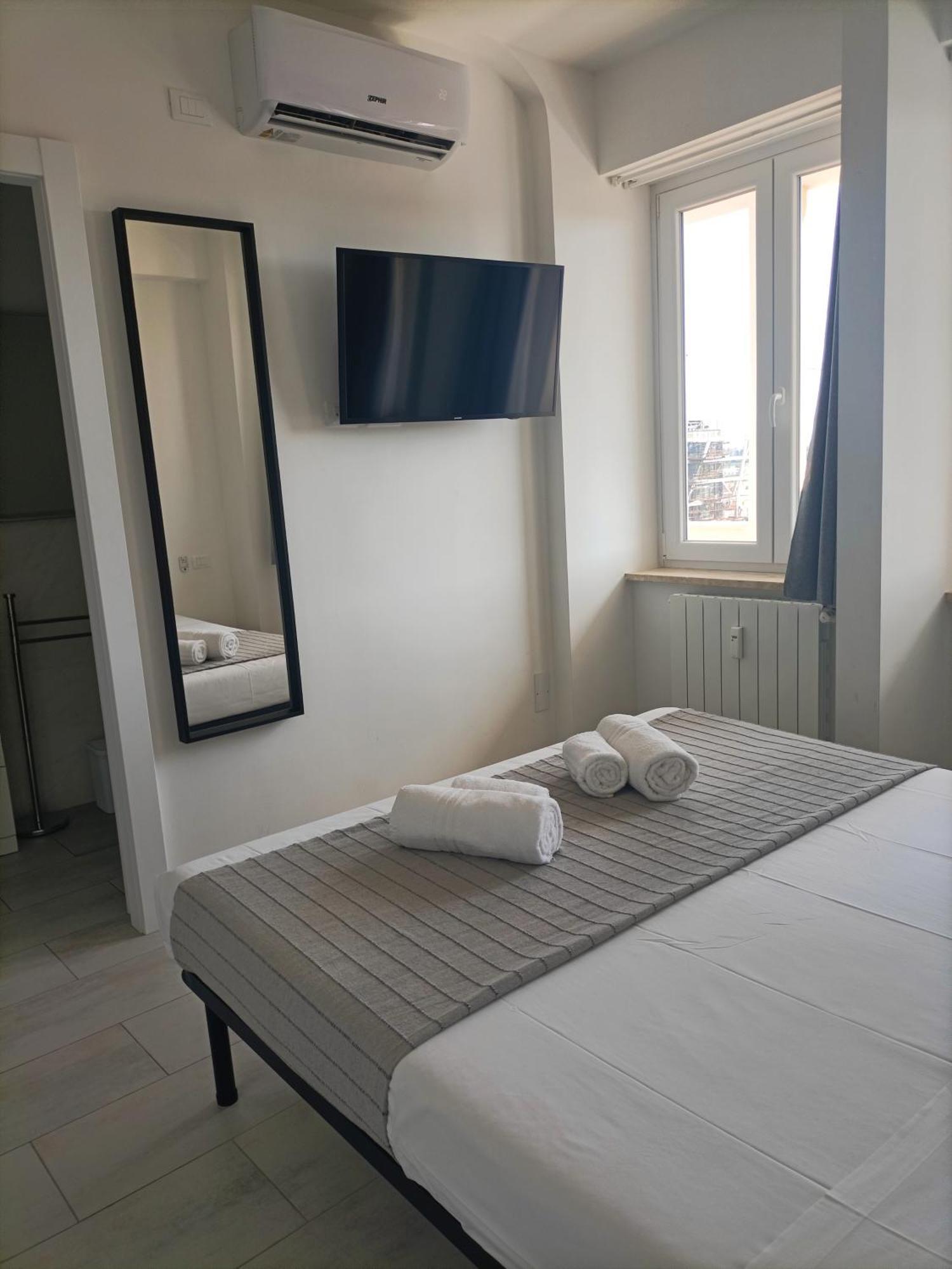 La Terrazza Sull'Appia By Hostand Apartment Rome Exterior photo
